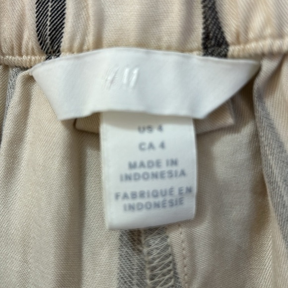 H&M Striped Beige Paperbag Waist Pants size 4 belted - Picture 6 of 8